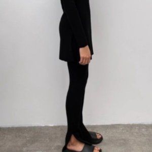 ZARA Limited Edition Wool Black Ribbed Knit Side Slit Legging Pants